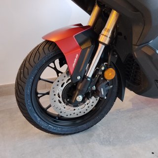 Honda Adv 350