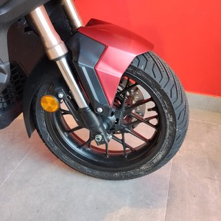 Honda Adv 350