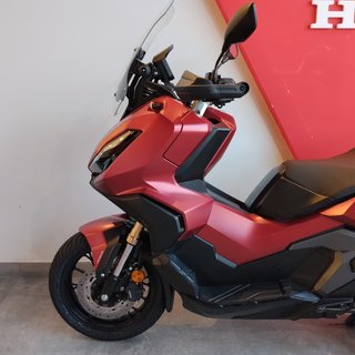 Honda Adv 350