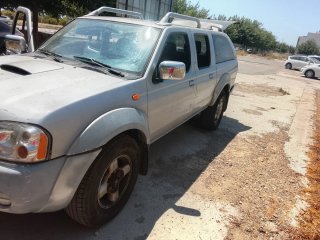 Nissan NP300 Navara 2003