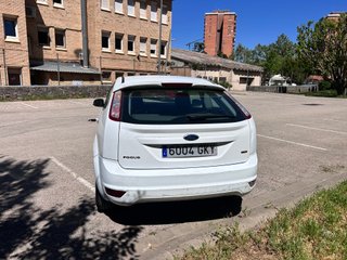 Ford Focus tdi 90cv-3puertas