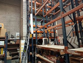 Nave industrial en alquiler en El Bon Pastor en Barcelona