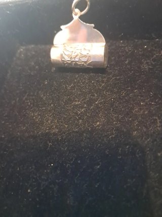 Colgante Plata para Guardar Pastillas