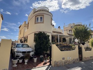 Casa adosada en venta en Altos - La Florida en Orihuela