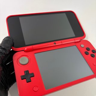 new Nintendo 2DS XL Pokeball Edition