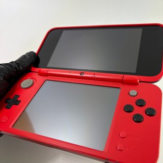 new Nintendo 2DS XL Pokeball Edition