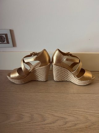 Sandalias Michael Kors Doradas Talla 38