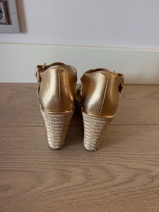 Sandalias Michael Kors Doradas Talla 38