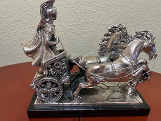 Cuadriga Romana Bañada en Plata
