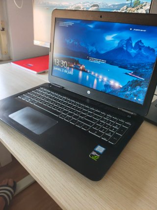 Portátil HP Pavilion Negro Intel-i5 16GB Ram