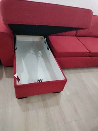 Sofá cheslong con cama
