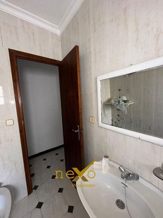 Chalet en venta en Carmona