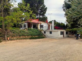 Chalet en venta en Club de Campo en Elda
