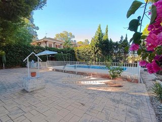 Chalet en venta en Club de Campo en Elda