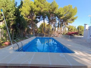 Chalet en venta en Club de Campo en Elda