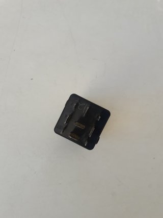 Relé de bloqueo de arranque - BMW E36
