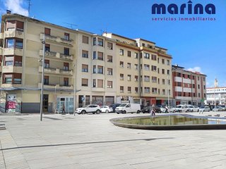 Local comercial en alquiler en Ensanche en Pamplona