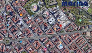 Local comercial en alquiler en Ensanche en Pamplona