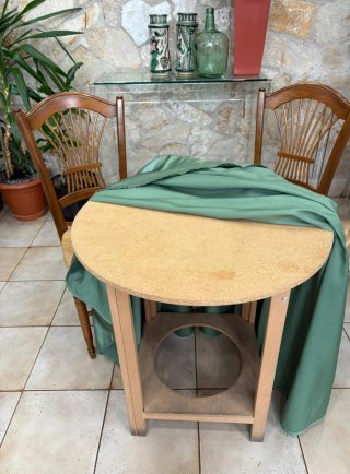 Mesa camilla redonda con 2 sillas