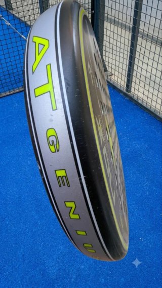 Pala de pádel NOX AT Genius Junior Series