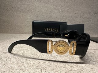 Gafas de sol Versace Negras