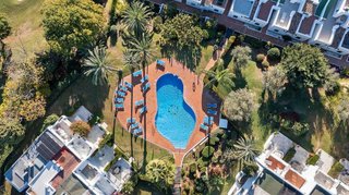 Casa adosada en venta en Los Naranjos - Las Brisas en Marbella
