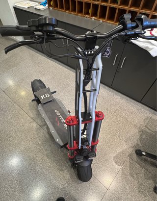 Patinete electrico Kukirin k8 Precio no negociable