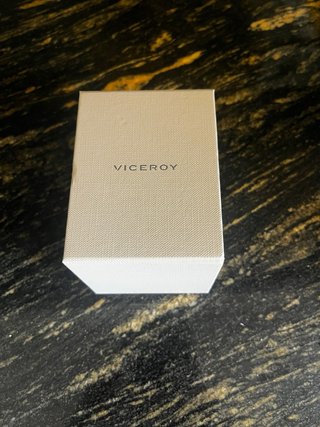 Pulsera Viceroy azul oscuro. Sin estrenar.