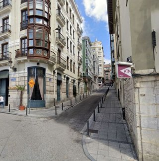 Oficina en venta en Puerto Chico en Santander
