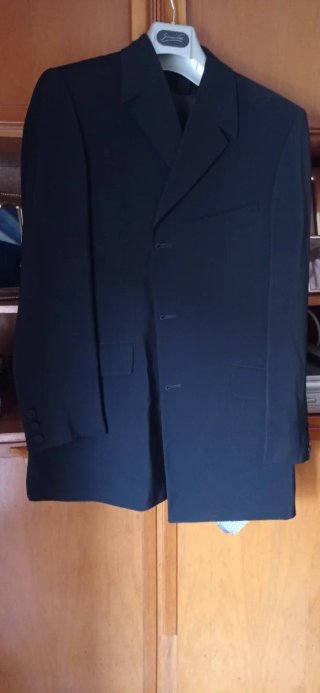 Traje de boda Gelen negro ,chaleco plateado