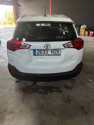 Toyota RAV4 2014