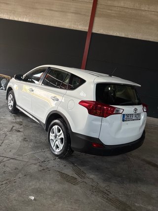 Toyota RAV4 2014