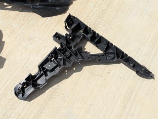 Soporte parachoques trasero Ranger Rover Velar
