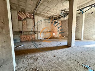 Local comercial en alquiler en Montequinto en Dos Hermanas