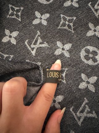 Pañuelo Louis Vuitton Monogram Gris Negro