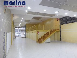 Local comercial en alquiler en Ensanche en Pamplona