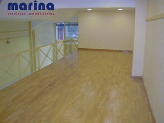 Local comercial en alquiler en Ensanche en Pamplona