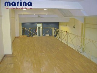 Local comercial en alquiler en Ensanche en Pamplona