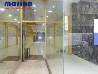 Local comercial en alquiler en Ensanche en Pamplona