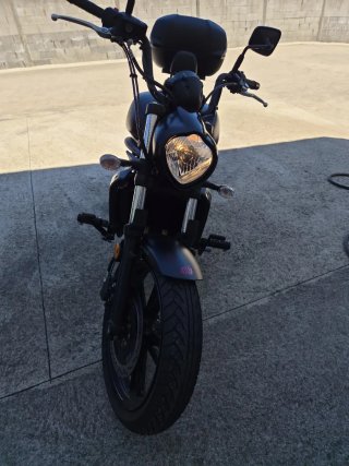 Moto Kawasaki vulcan s 650 Negra