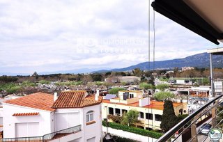 Piso en venta en Salatar en Roses