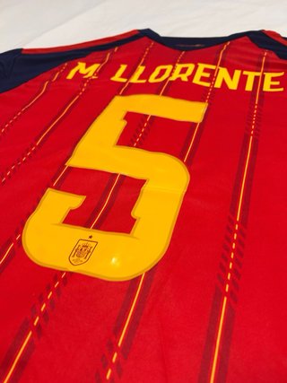 Camiseta España M. Llorente. Talla M