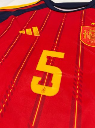 Camiseta España M. Llorente. Talla M