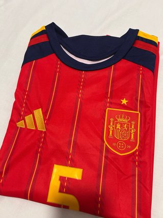 Camiseta España M. Llorente. Talla M