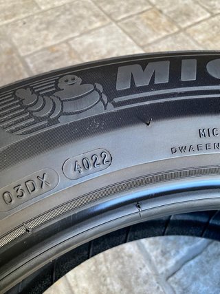 Neumáticos 215/65 R17 MICHELIN
