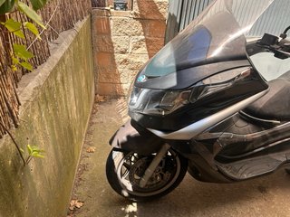 Piaggio X 10 350cc Maxi scooter