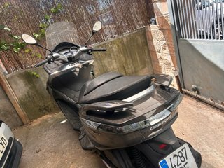 Piaggio X 10 350cc Maxi scooter