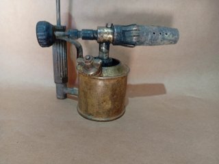 Soplete antiguo de latón