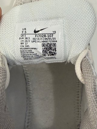 Nike Zoom Vomero 5 Beige/Blanco