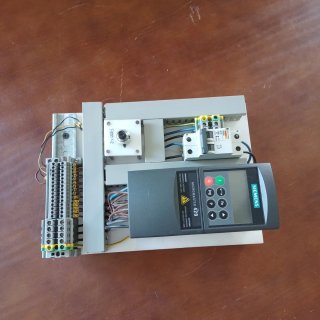 Variador de velocidad trifásico Siemens